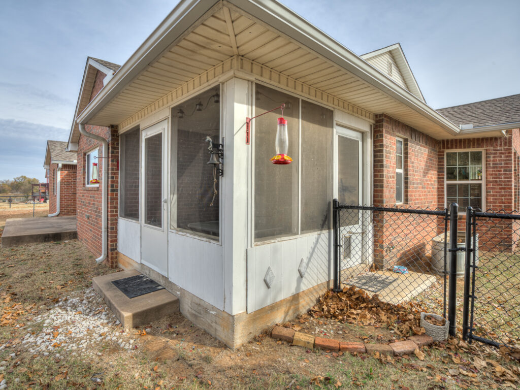 Screened In Back Porch