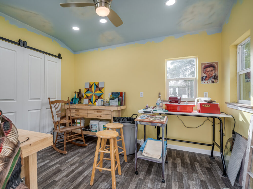 She/Shed Artist Cottage